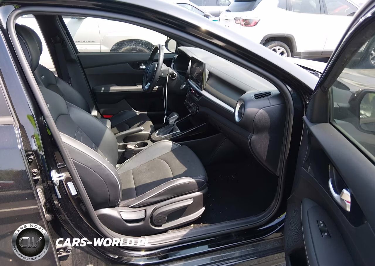 2023 Kia Forte Gt-Line VIN:3KPF54AD0PE578590 - 5