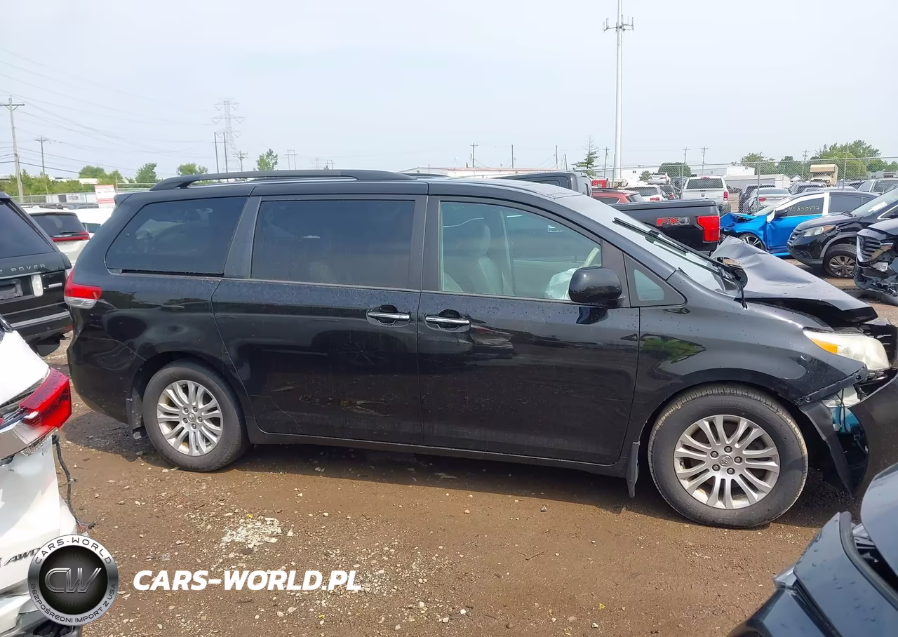 2013 Toyota Sienna Xle V6 8 Passenger VIN:5TDYK3DCXDS391194 - 14