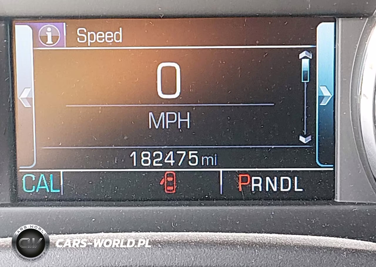 2018 Chevrolet Suburban Lt VIN:1GNSKHKC7JR244192 - 15