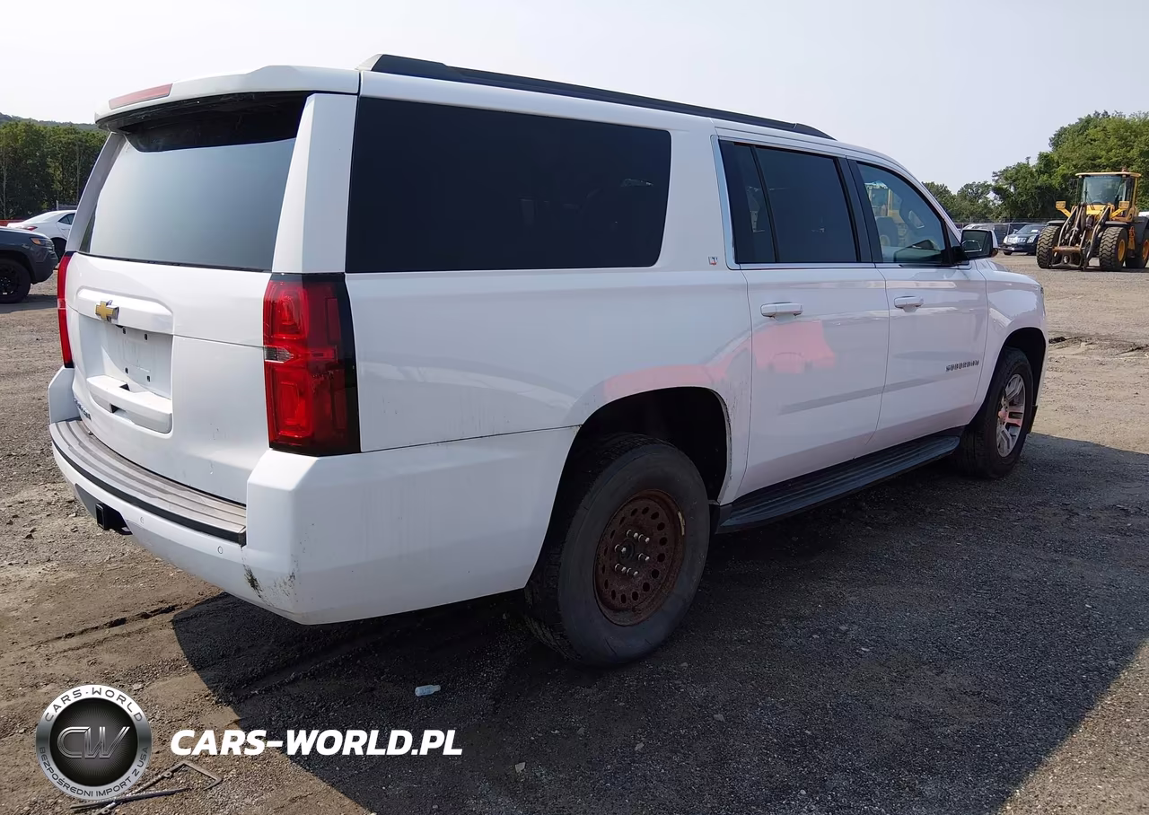 2018 Chevrolet Suburban Lt VIN:1GNSKHKC7JR244192 - 4