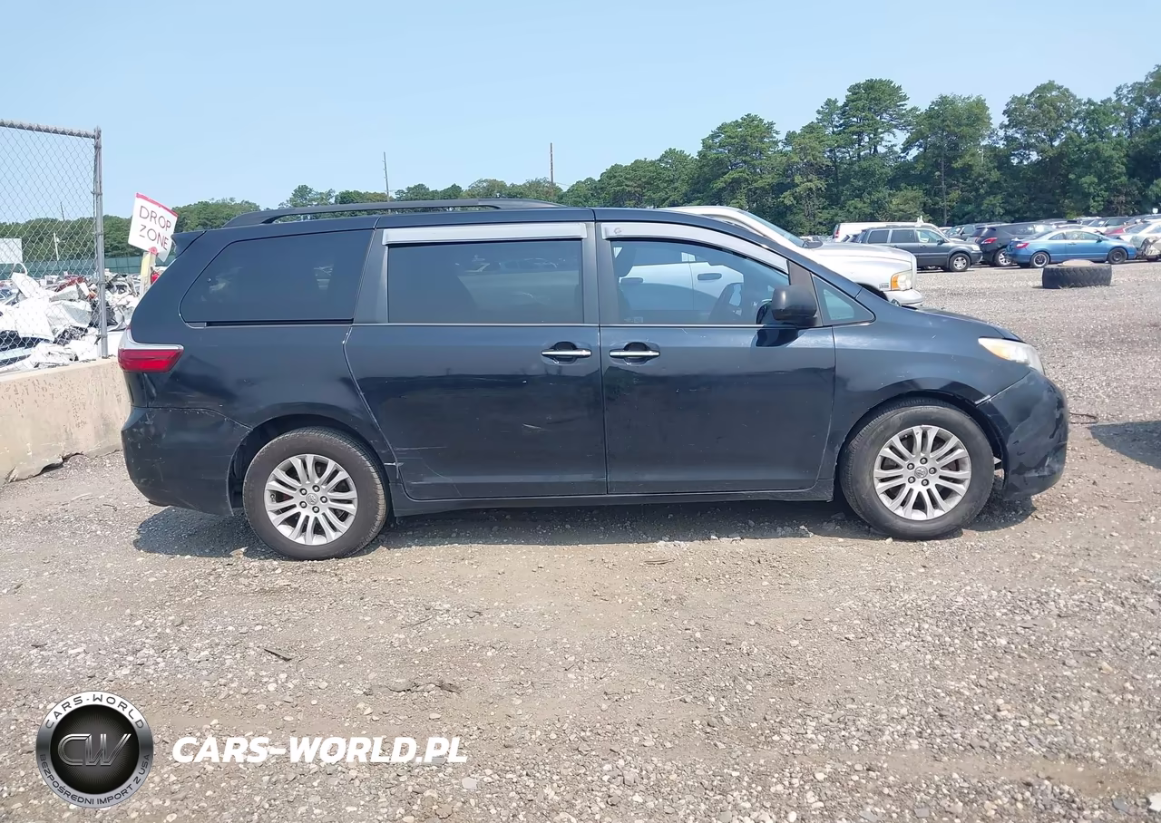 2016 Toyota Sienna Xle 8 Passenger VIN:5TDYK3DC6GS693005 - 13