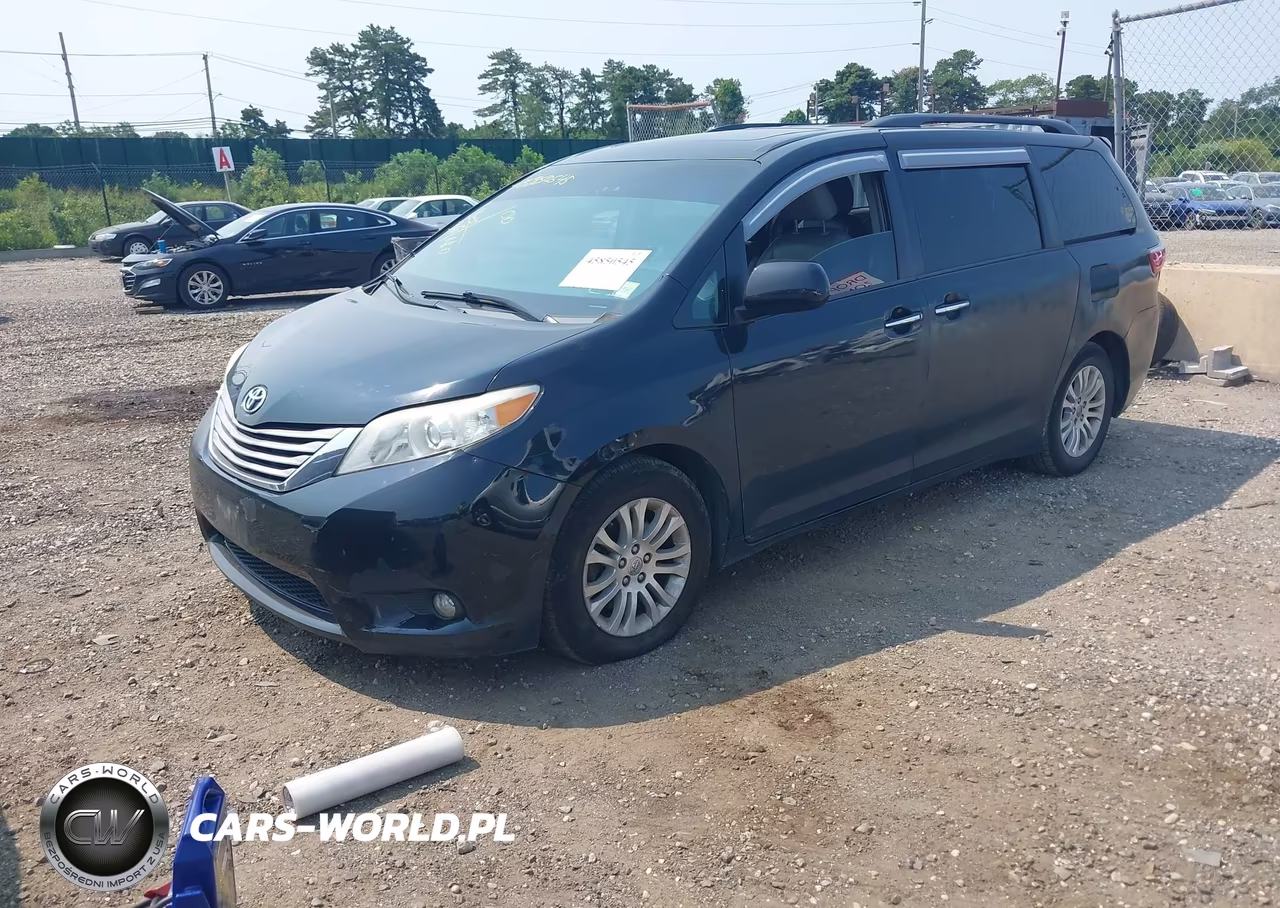 2016 Toyota Sienna Xle 8 Passenger VIN:5TDYK3DC6GS693005 - 2