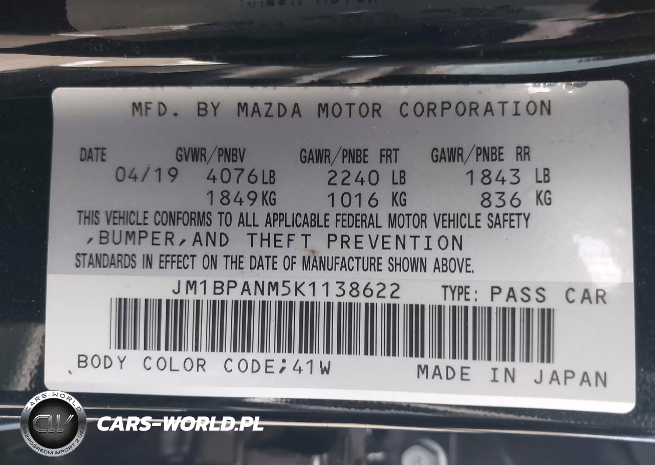 2019 Mazda Mazda3 Premium Package VIN:JM1BPANM5K1138622 - 9