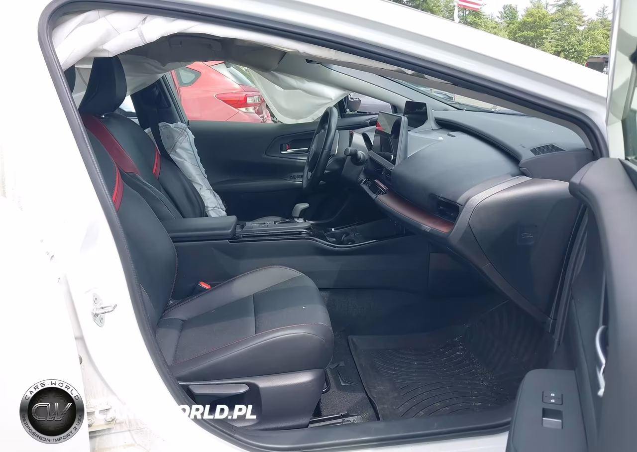 2024 Toyota Prius Prime Xse VIN:JTDACACUXR3018890 - 5
