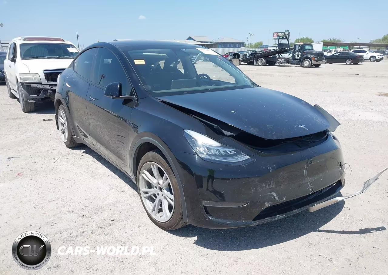 2022 Tesla Model Y Long Range Dual Motor All-Wheel Drive