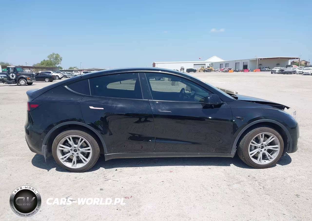 2022 Tesla Model Y Long Range Dual Motor All-Wheel Drive VIN:7SAYGDEEXNA004432 - 13