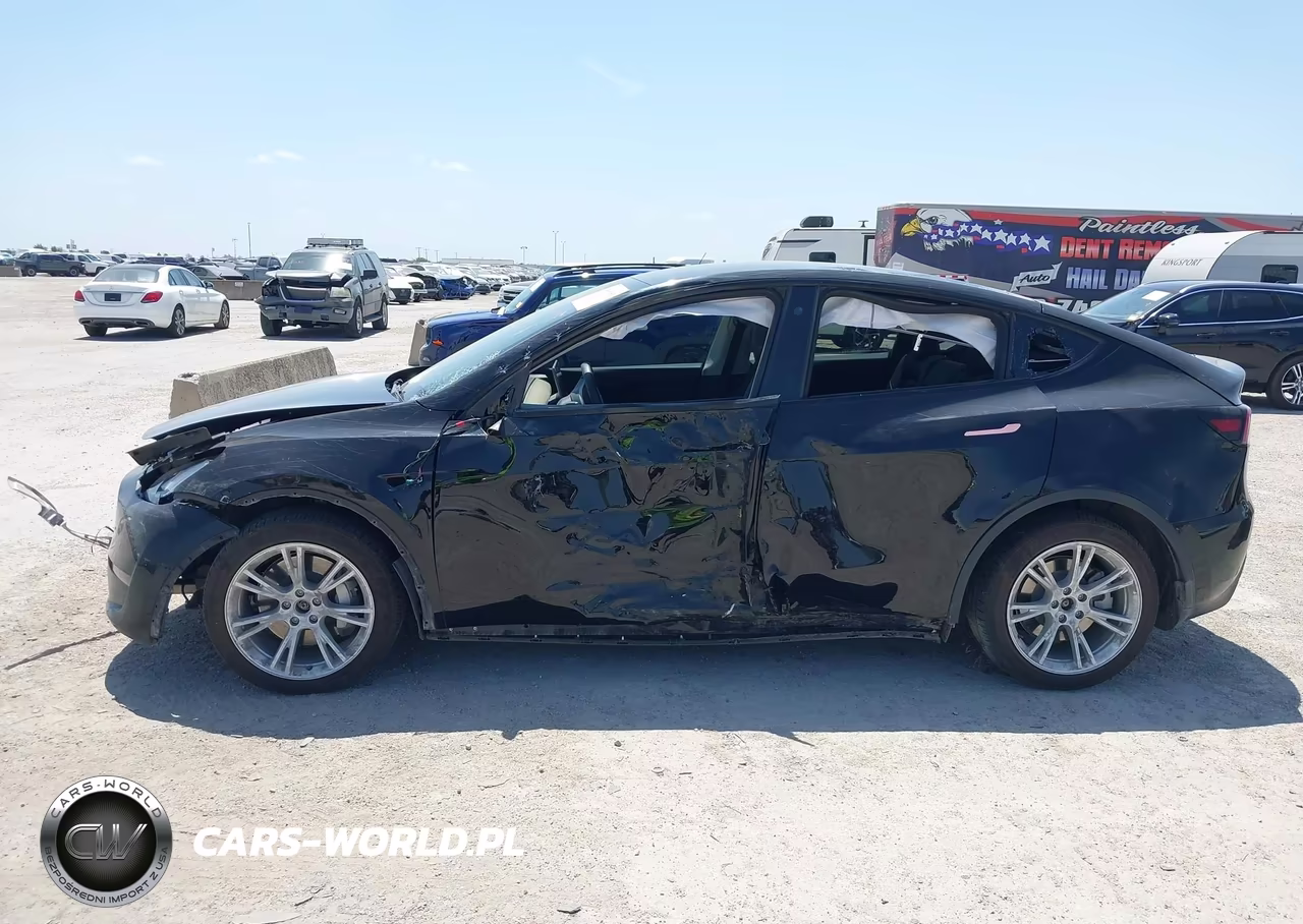 2022 Tesla Model Y Long Range Dual Motor All-Wheel Drive VIN:7SAYGDEEXNA004432 - 14