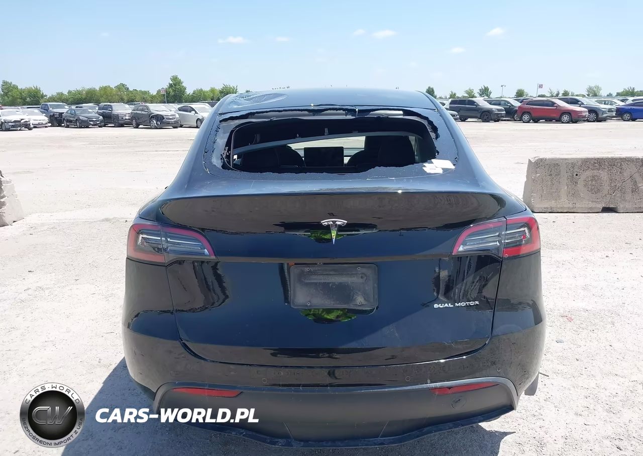 2022 Tesla Model Y Long Range Dual Motor All-Wheel Drive VIN:7SAYGDEEXNA004432 - 16