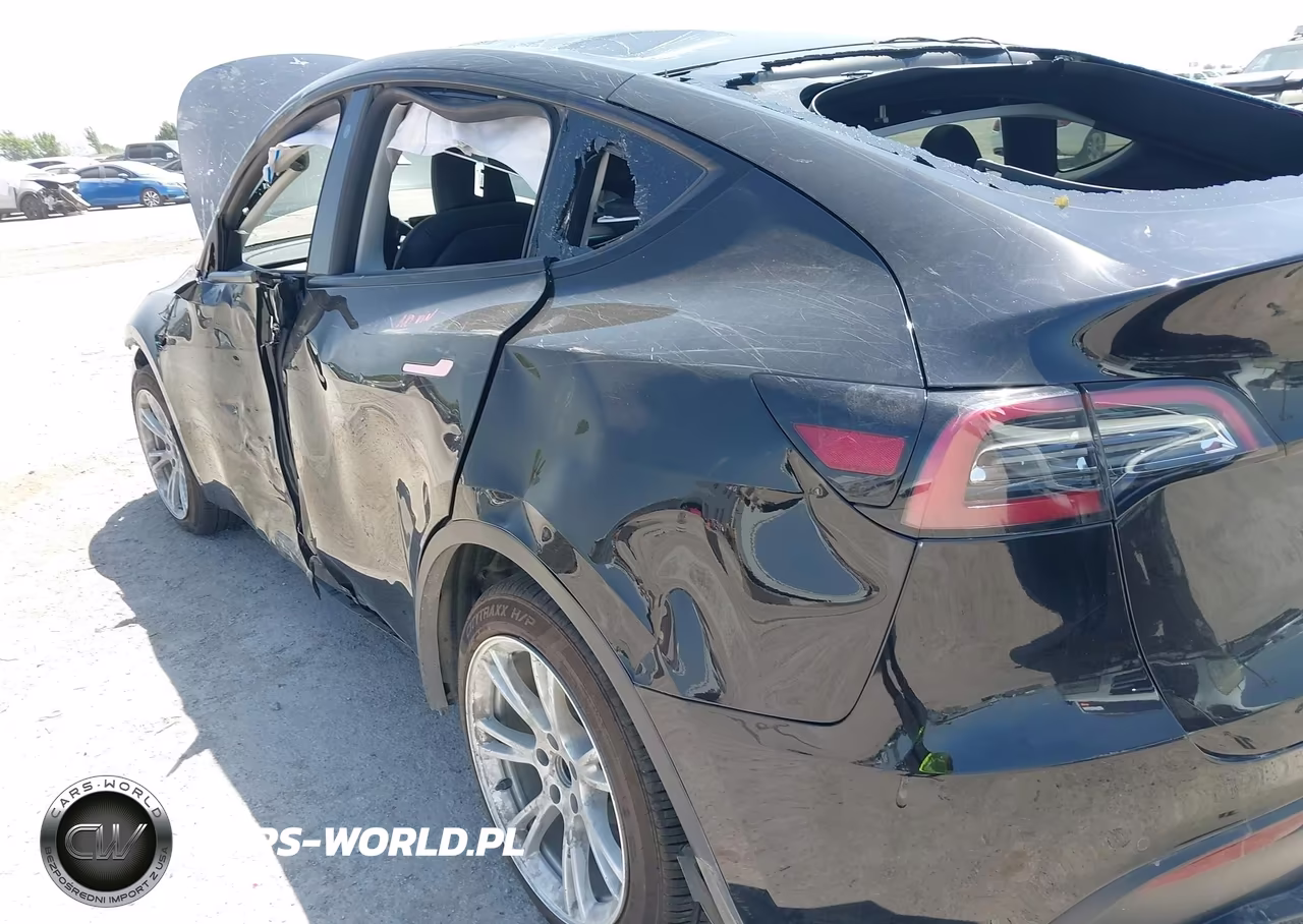 2022 Tesla Model Y Long Range Dual Motor All-Wheel Drive VIN:7SAYGDEEXNA004432 - 18