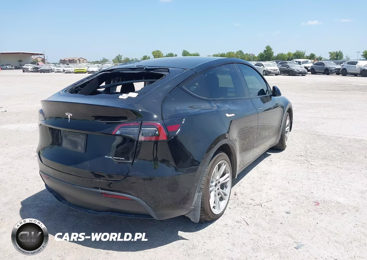 2022 Tesla Model Y Long Range Dual Motor All-Wheel Drive VIN:7SAYGDEEXNA004432 - 4