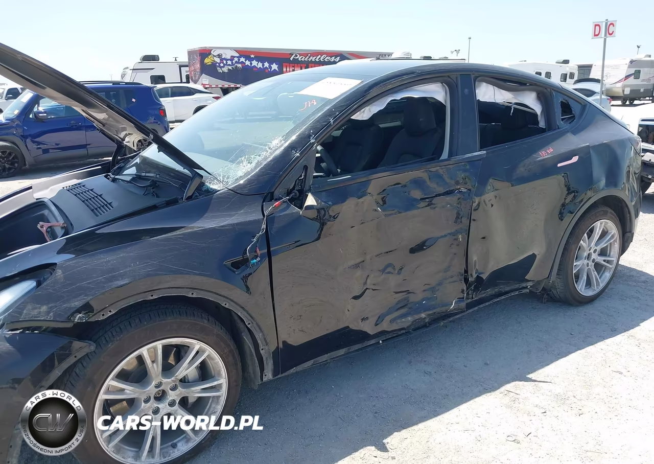 2022 Tesla Model Y Long Range Dual Motor All-Wheel Drive VIN:7SAYGDEEXNA004432 - 6