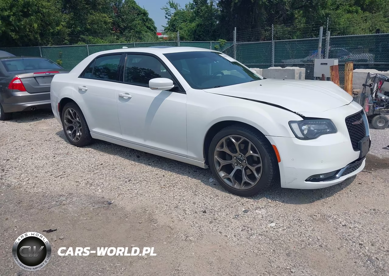 2016 Chrysler 300 300S VIN:2C3CCABG1GH147930 - 1