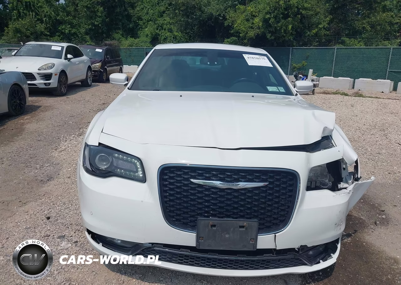 2016 Chrysler 300 300S VIN:2C3CCABG1GH147930 - 12