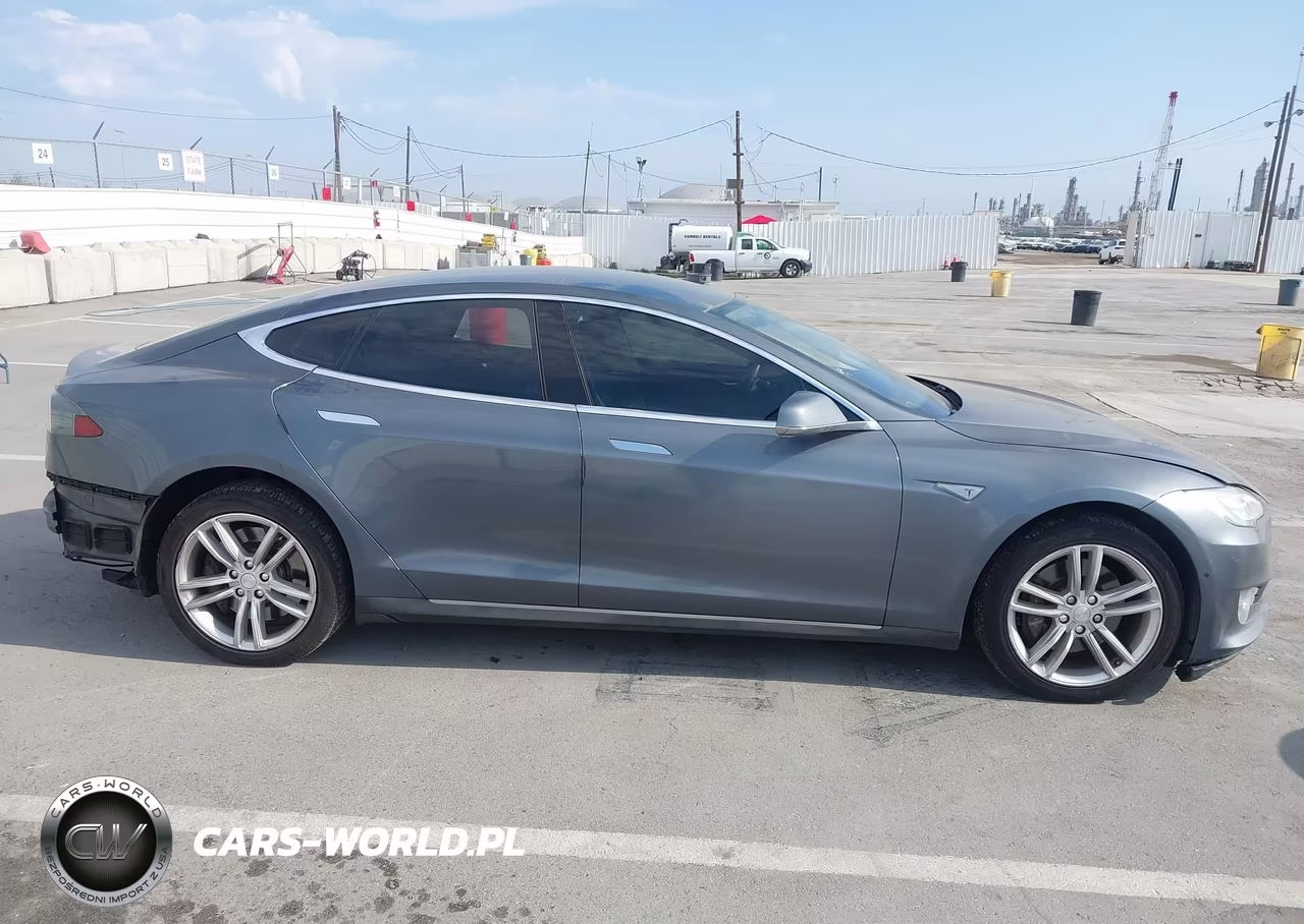 2013 Tesla Model S VIN:5YJSA1CG1DFP27255 - 14