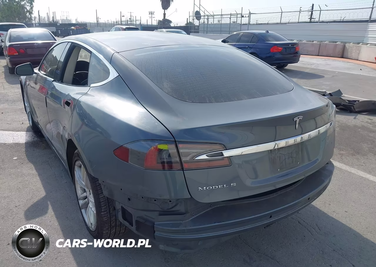 2013 Tesla Model S VIN:5YJSA1CG1DFP27255 - 6