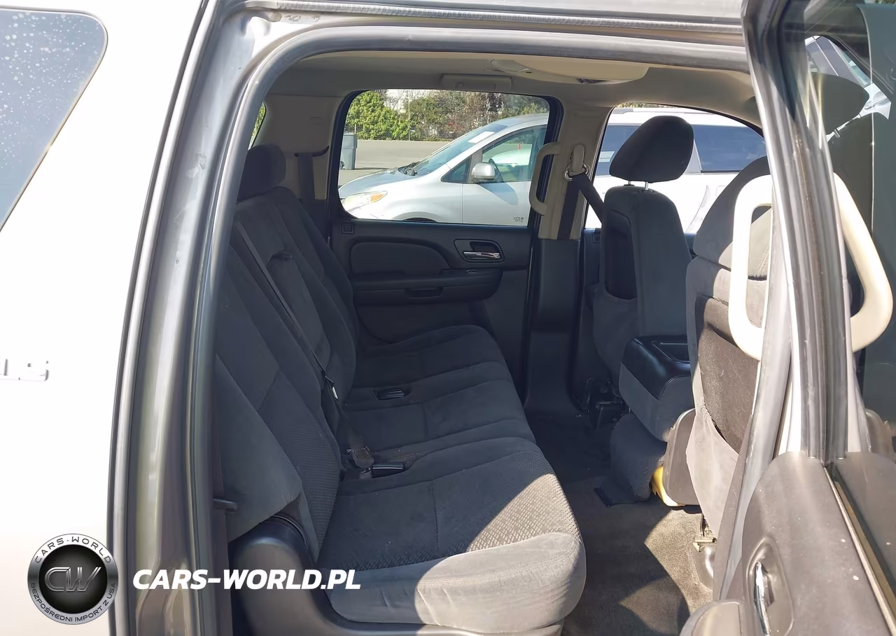 2007 Chevrolet Suburban Ls VIN:1GNFK16337J303748 - 8