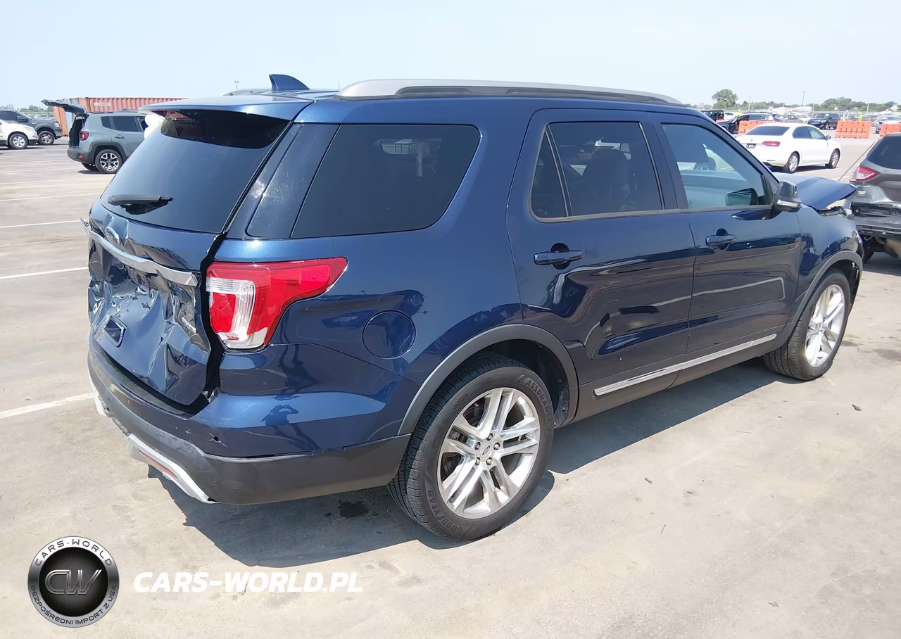 2016 Ford Explorer Xlt VIN:1FM5K7D81GGA09747 - 4