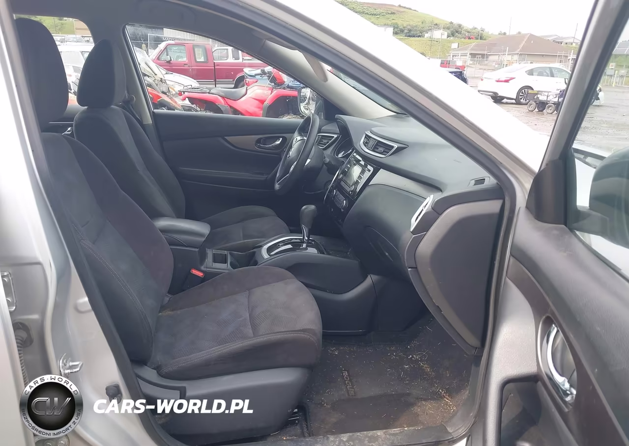 2015 Nissan Rogue S VIN:KNMAT2MV0FP518218 - 5