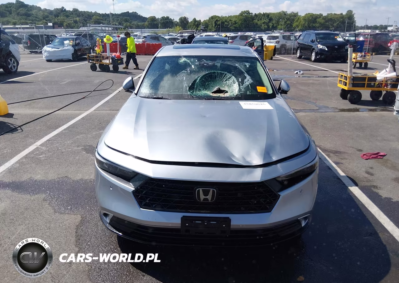 2023 Honda Accord Hybrid Touring VIN:1HGCY2F82PA004734 - 12