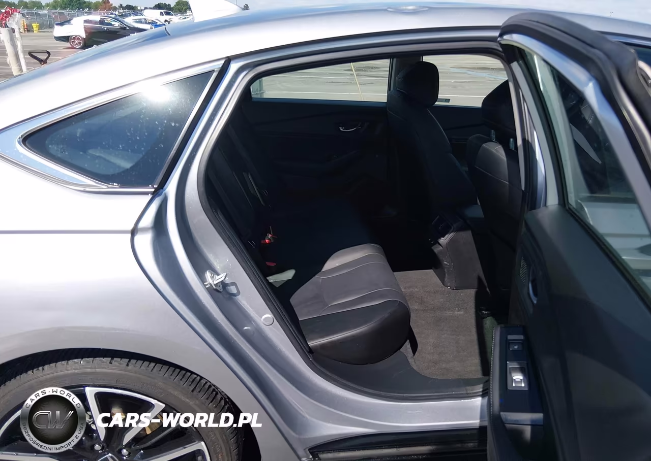2023 Honda Accord Hybrid Touring VIN:1HGCY2F82PA004734 - 8