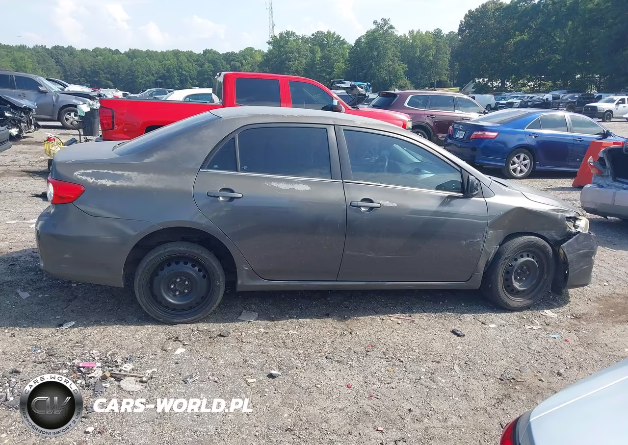 2013 Toyota Corolla Le VIN:5YFBU4EEXDP127147 - 13