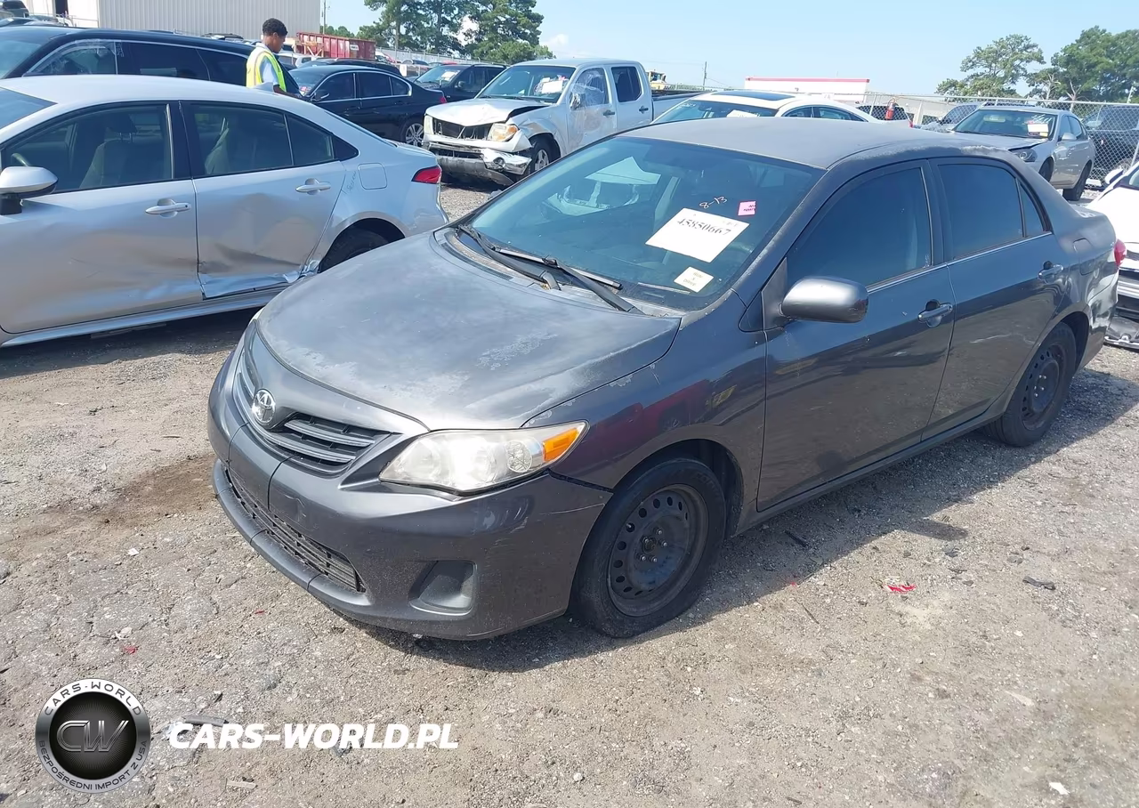 2013 Toyota Corolla Le VIN:5YFBU4EEXDP127147 - 2