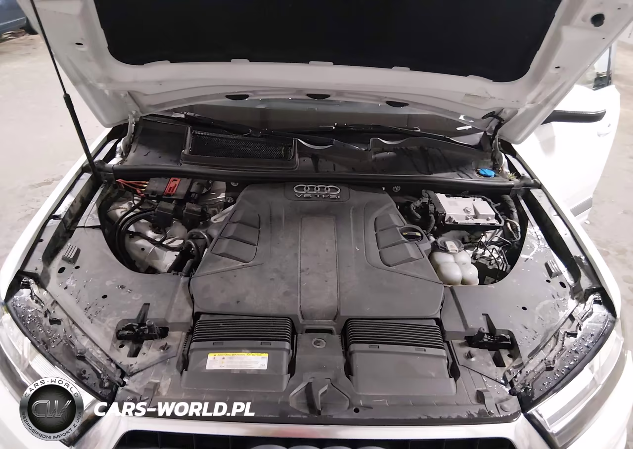 2017 Audi Q7 3.0T Premium VIN:WA1LAAF79HD047708 - 10