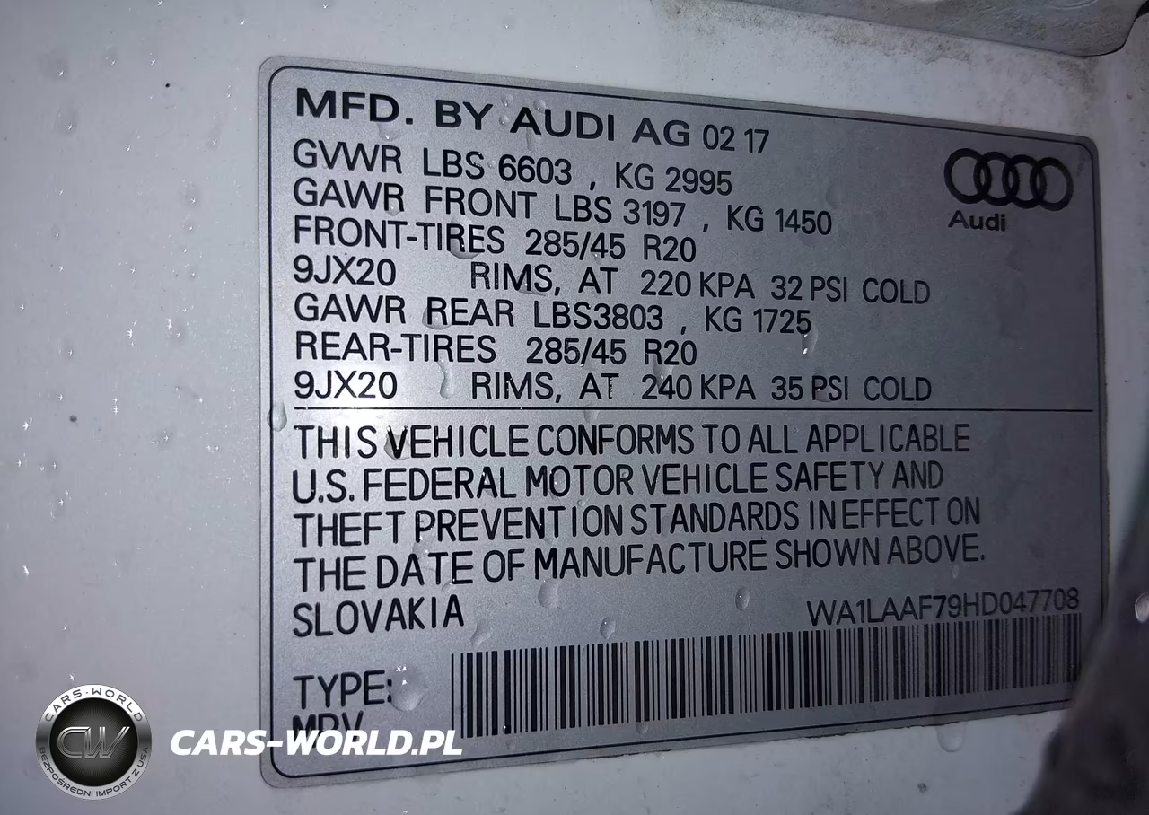 2017 Audi Q7 3.0T Premium VIN:WA1LAAF79HD047708 - 9