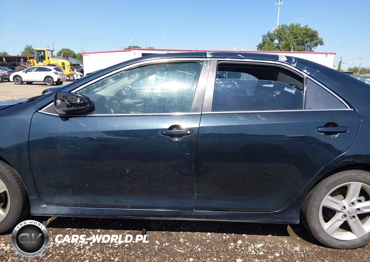 2014 Toyota Camry Se VIN:4T1BF1FK4EU451479 - 15