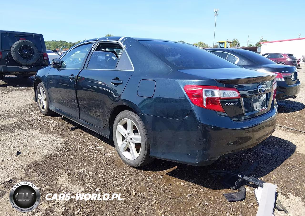 2014 Toyota Camry Se VIN:4T1BF1FK4EU451479 - 3