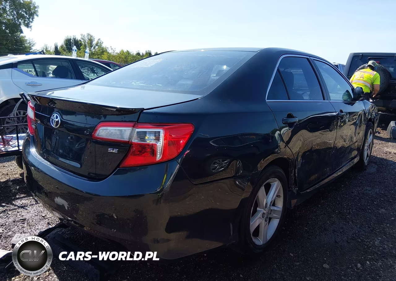 2014 Toyota Camry Se VIN:4T1BF1FK4EU451479 - 4