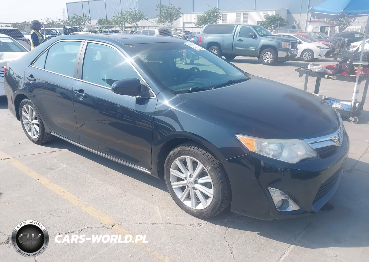 2013 Toyota Camry Xle – zdjęcie 1 z 19