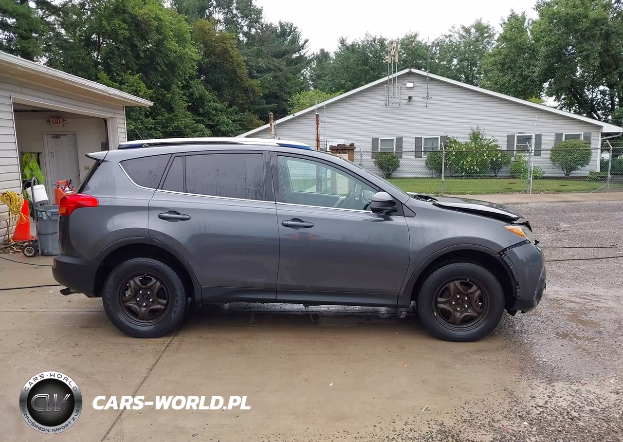 2015 Toyota Rav4 Le VIN:JTMBFREV6FD119060 - 13