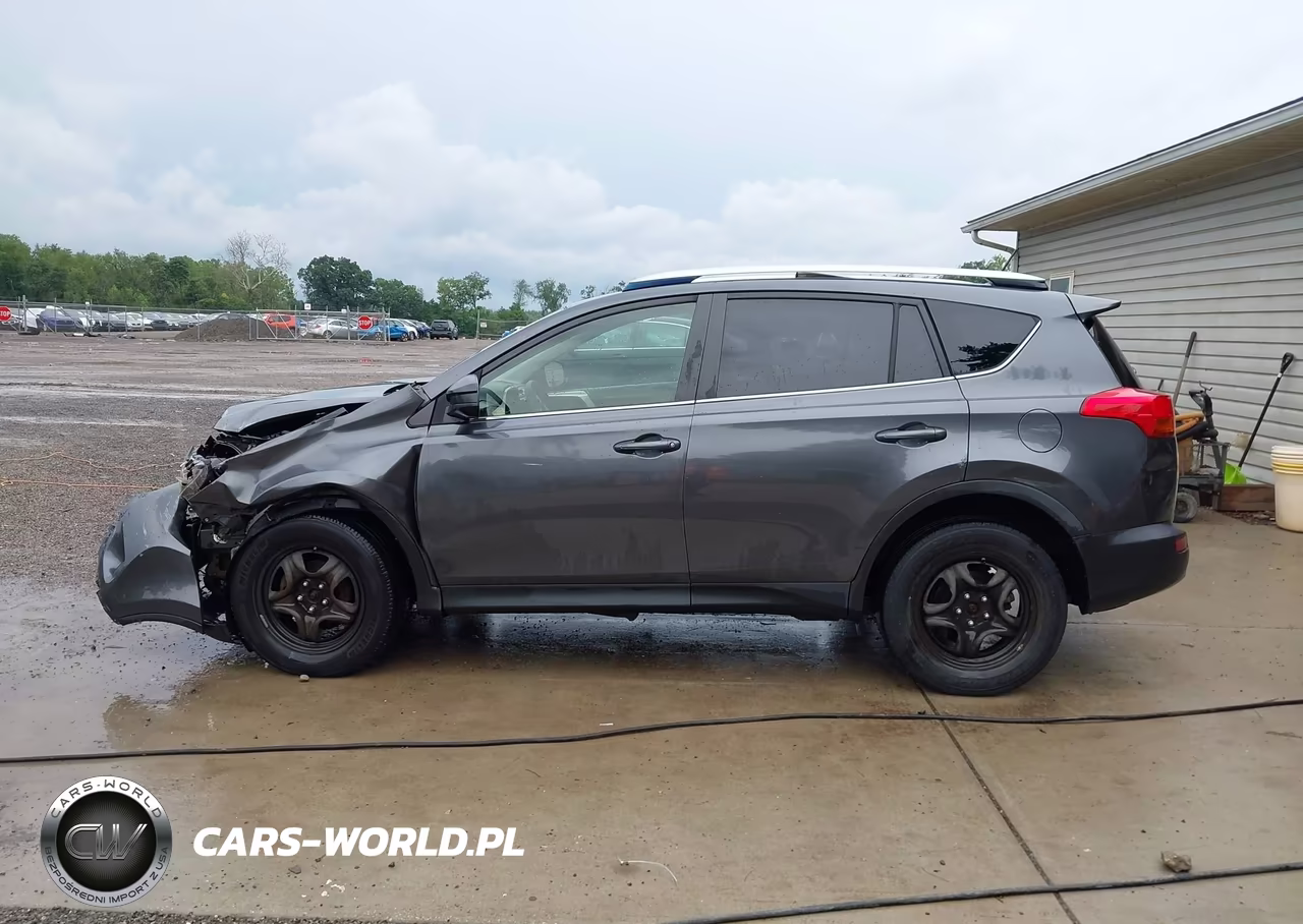 2015 Toyota Rav4 Le VIN:JTMBFREV6FD119060 - 14