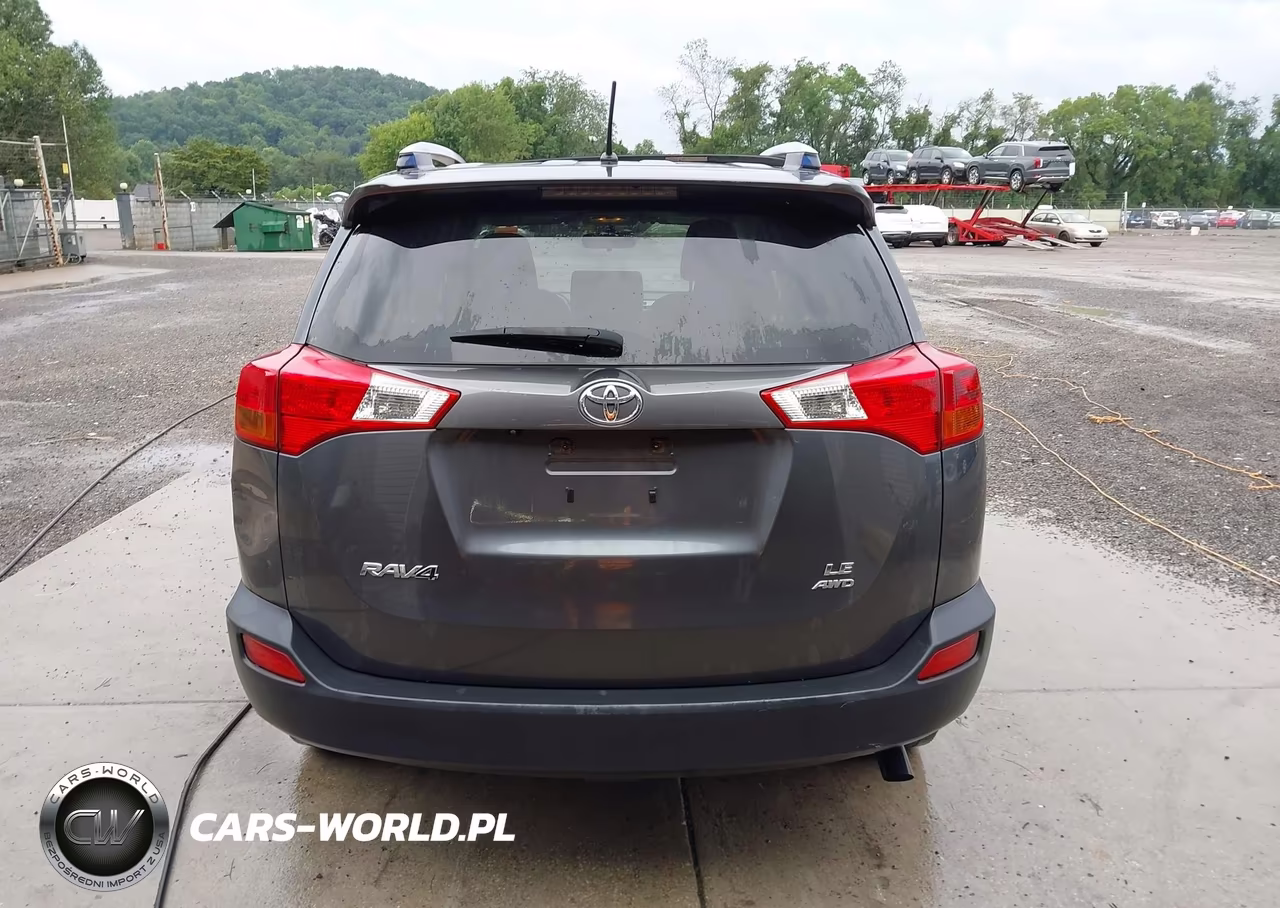 2015 Toyota Rav4 Le VIN:JTMBFREV6FD119060 - 16