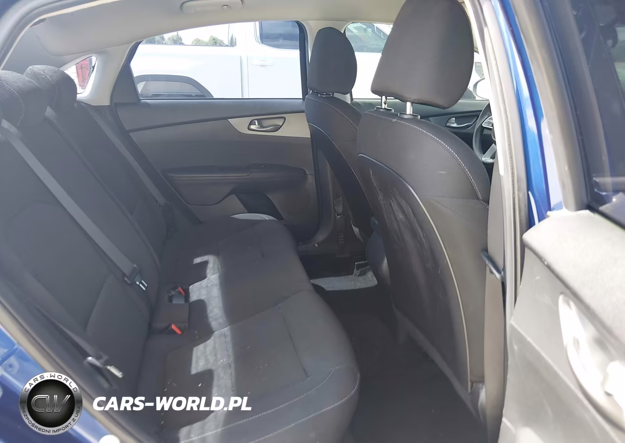 2021 Kia Forte Lxs VIN:3KPF24AD8ME364046 - 8