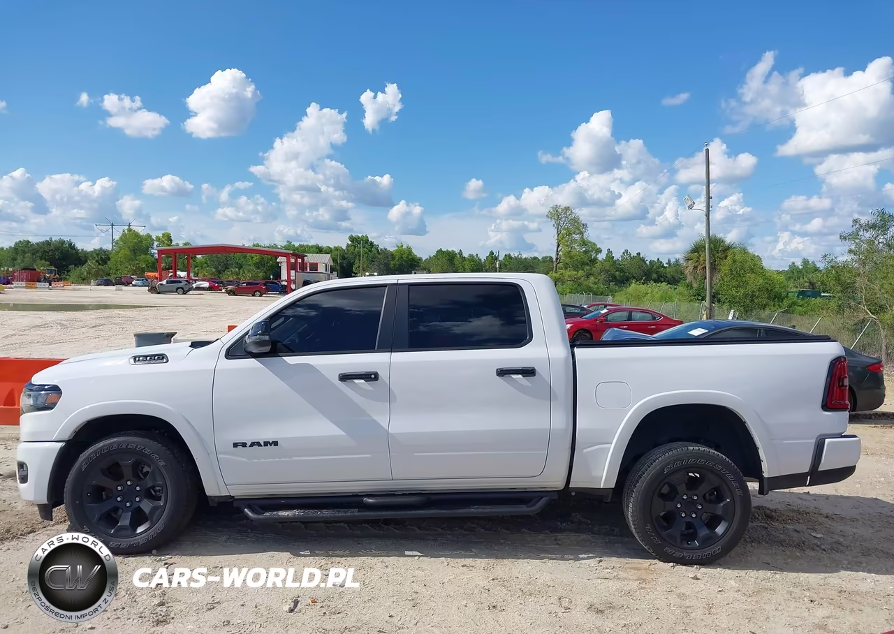 2025 Ram 1500 Big Horn 4X4 5'7 Box VIN:1C6SRFFP3SN529655 - 14