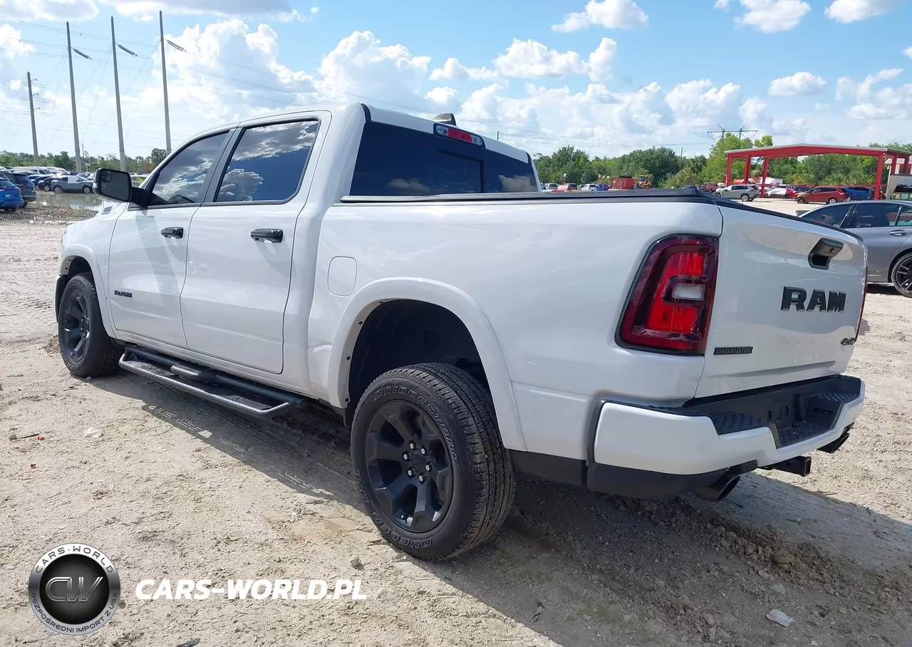2025 Ram 1500 Big Horn 4X4 5'7 Box VIN:1C6SRFFP3SN529655 - 3