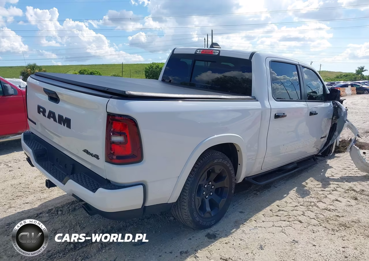 2025 Ram 1500 Big Horn 4X4 5'7 Box VIN:1C6SRFFP3SN529655 - 4