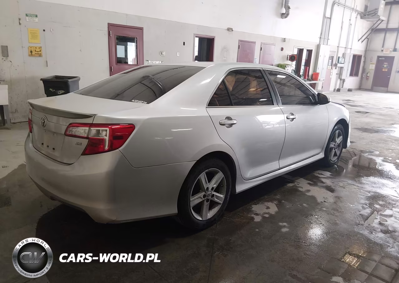 2012 Toyota Camry Se VIN:4T1BF1FK2CU073143 - 4