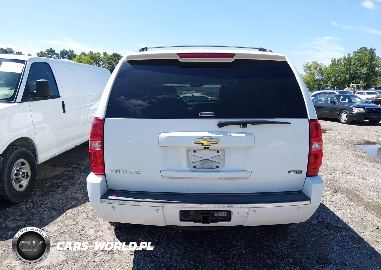 2010 Chevrolet Tahoe Ltz VIN:1GNUKCE06AR226215 - 16