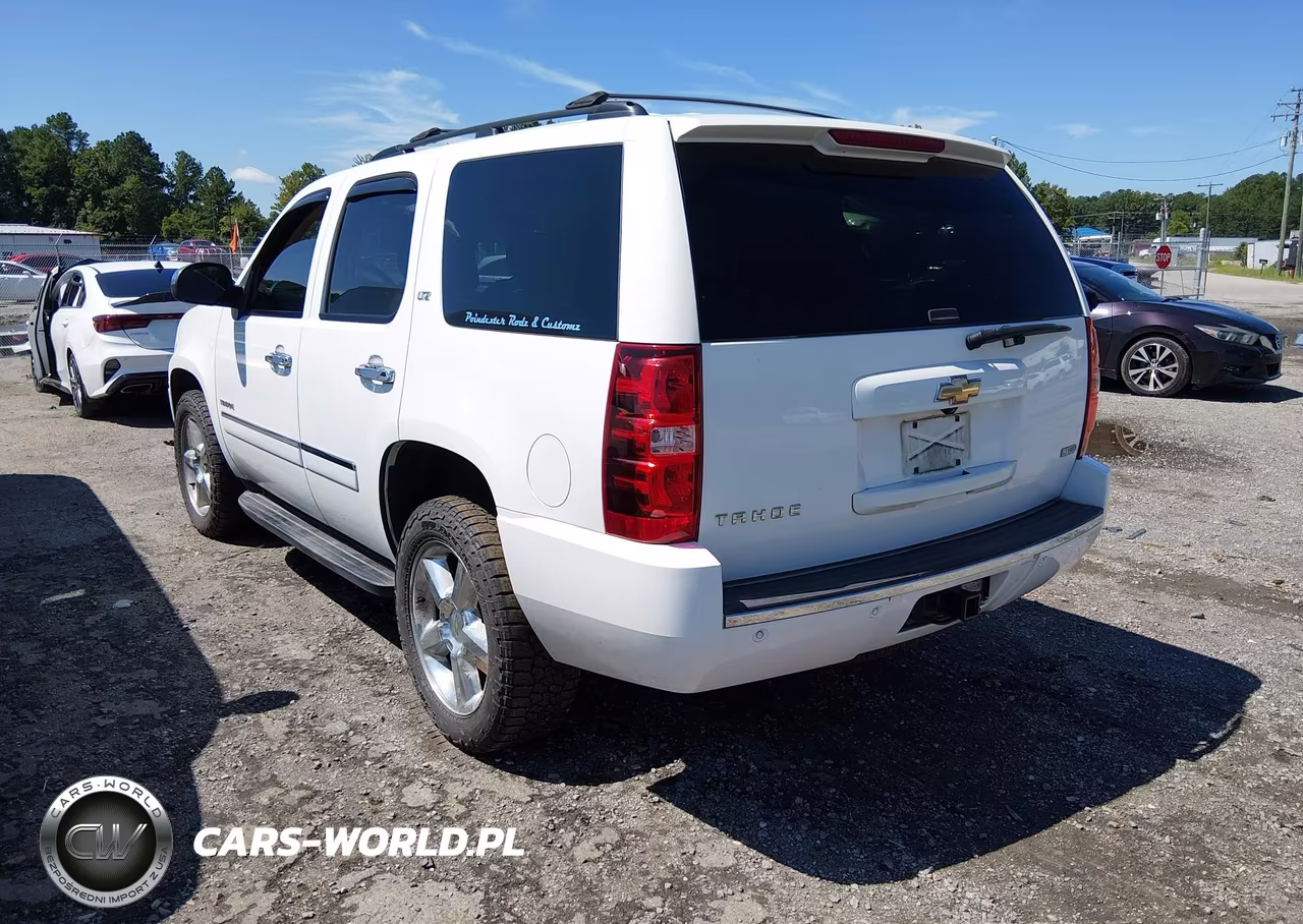 2010 Chevrolet Tahoe Ltz VIN:1GNUKCE06AR226215 - 3