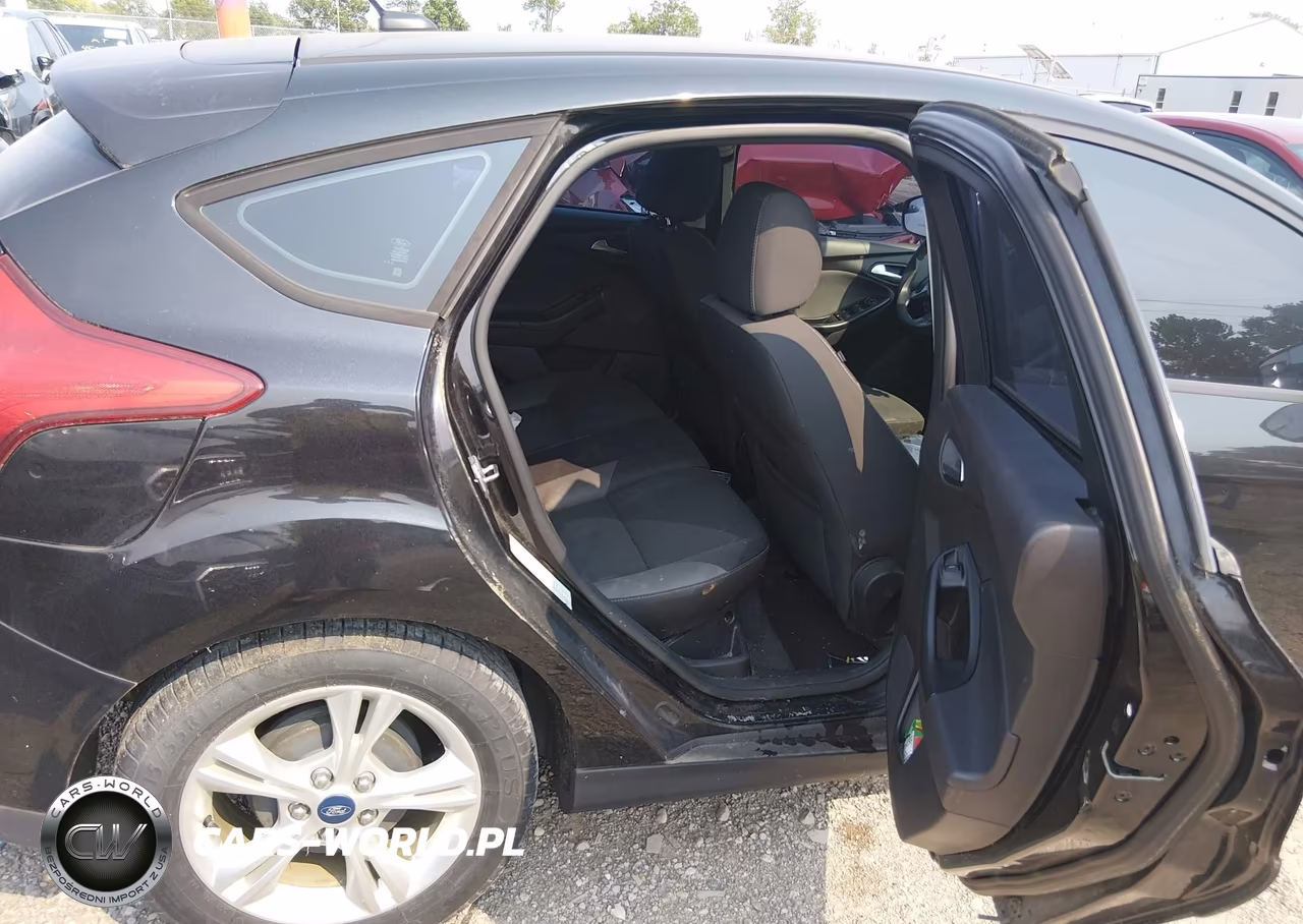 2014 Ford Focus Se VIN:1FADP3K20EL177480 - 8