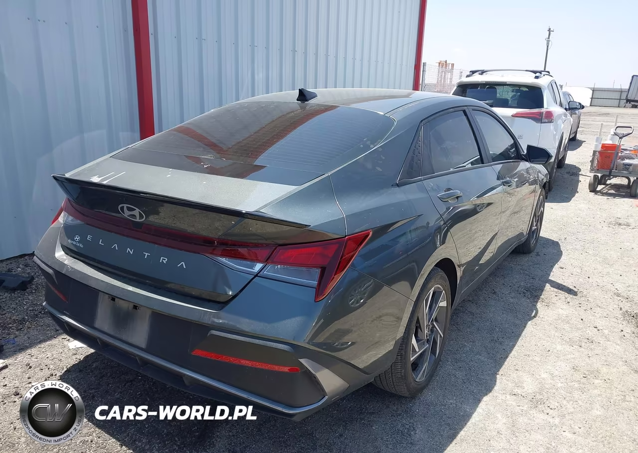 2025 Hyundai Elantra Sel Sport VIN:KMHLM4DG3SU992612 - 4