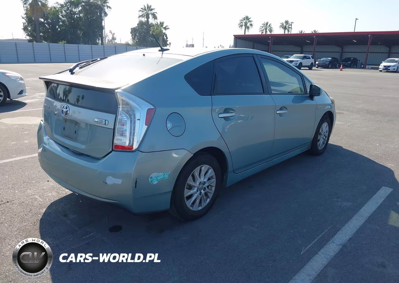 2014 Toyota Prius Plug-In VIN:JTDKN3DP4E3052692 - 4