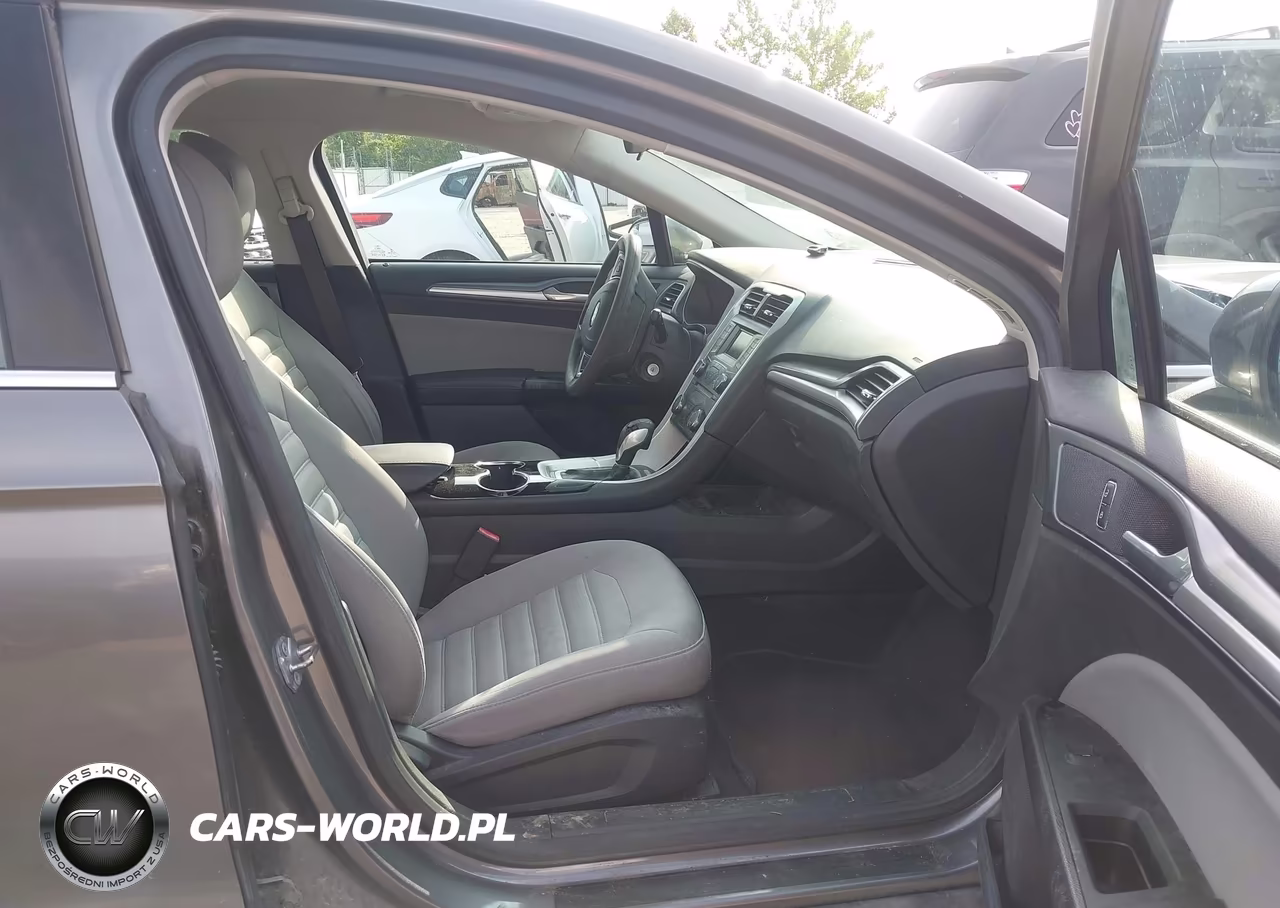 2014 Ford Fusion S VIN:1FA6P0G75E5396094 - 5