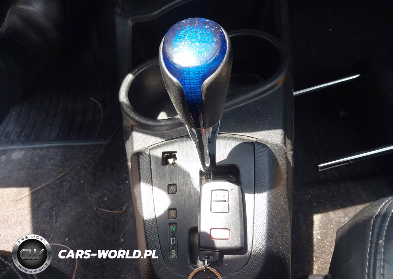 2018 Toyota Prius C Four VIN:JTDKDTB32J1605266 - 11