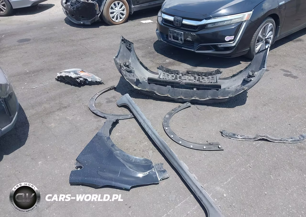 2018 Toyota Prius C Four VIN:JTDKDTB32J1605266 - 12