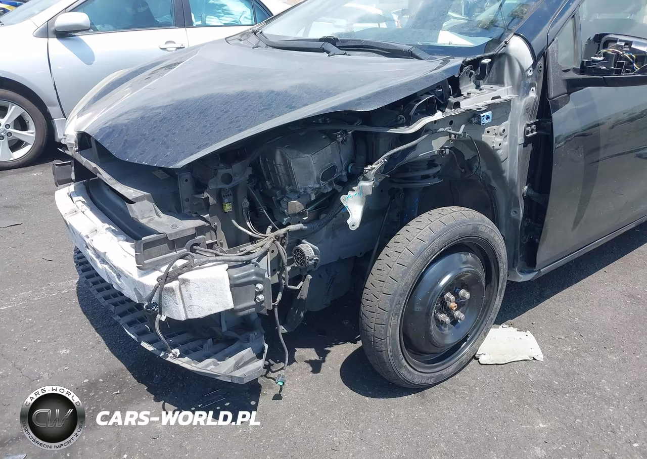 2018 Toyota Prius C Four VIN:JTDKDTB32J1605266 - 6