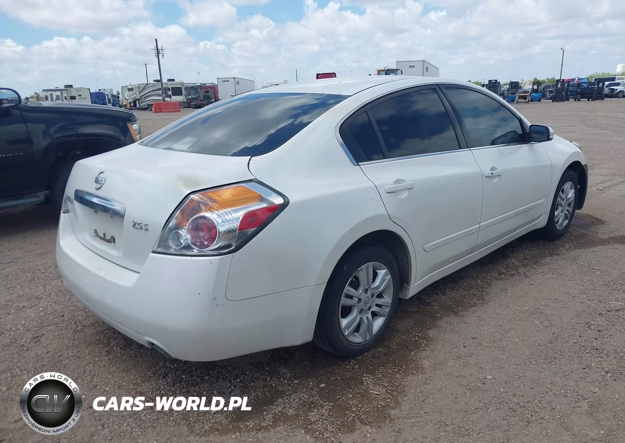 2010 Nissan Altima 2.5 S VIN:1N4AL2AP9AN508657 - 4